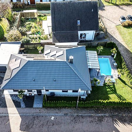 Ruhige Wohnung Mit Terrasse Oberbrechen Bagian luar foto