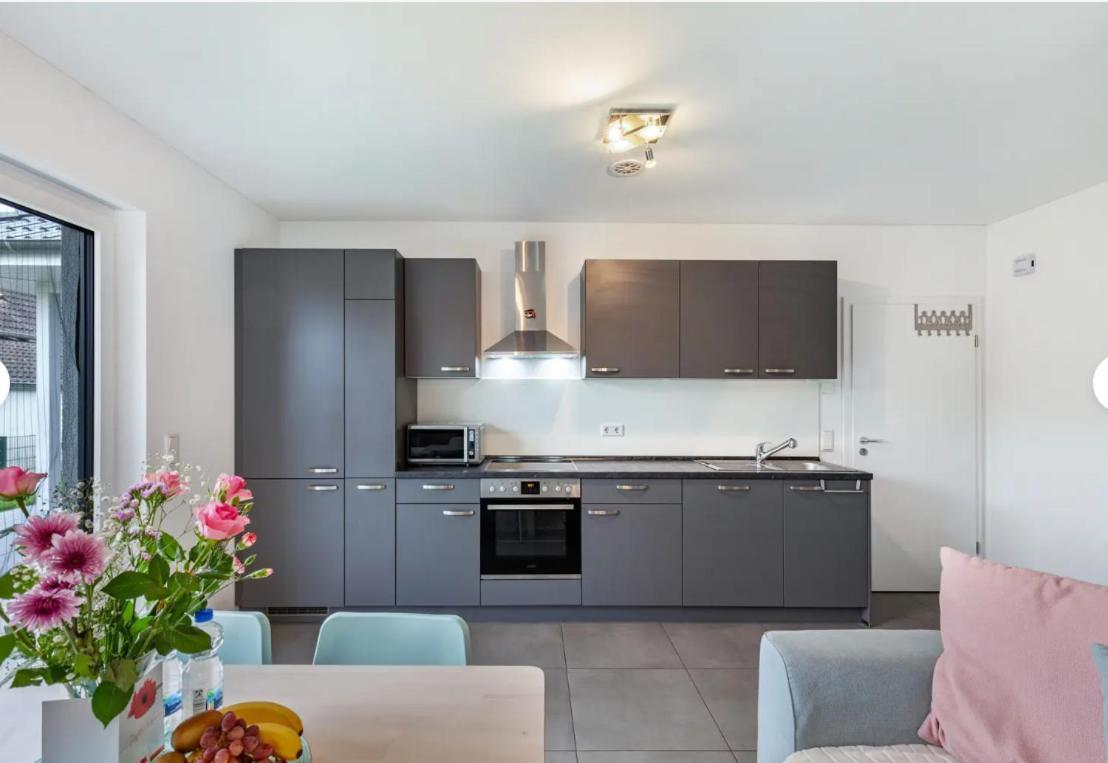 Ruhige Wohnung Mit Terrasse Oberbrechen Bagian luar foto